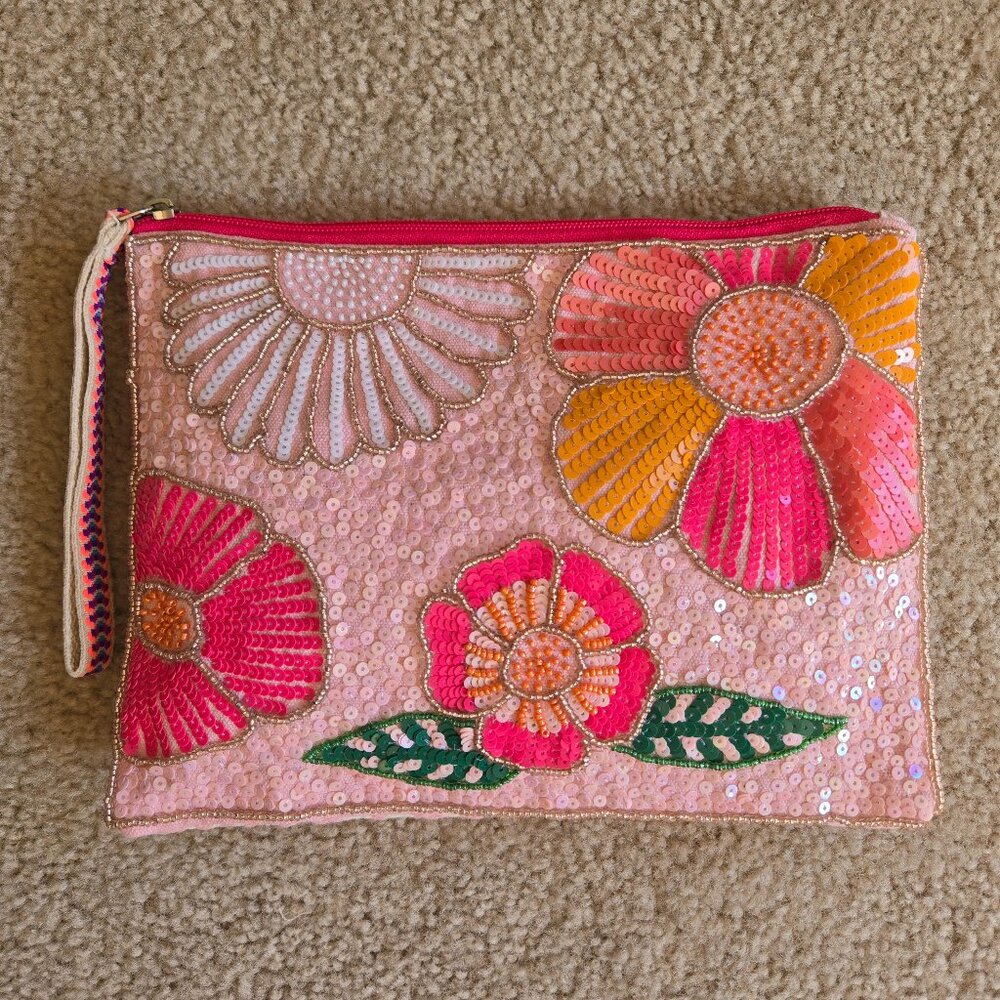 NWOT America & Beyond Summer Garden Sequin Beaded Clutch Wristlet Zippered Pouch
